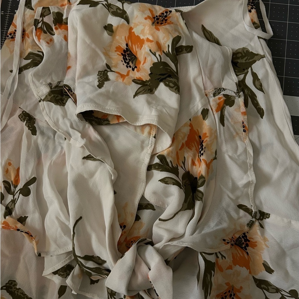 Floral Mini Dress - White and Orange - Picture 3 of 10